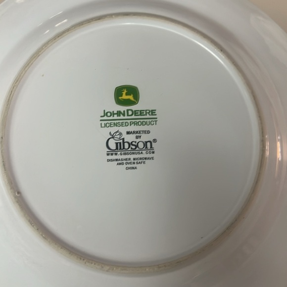 JOHN DEERE LICENSED GIBSON DINNER PLATE - Picture 4 of 4